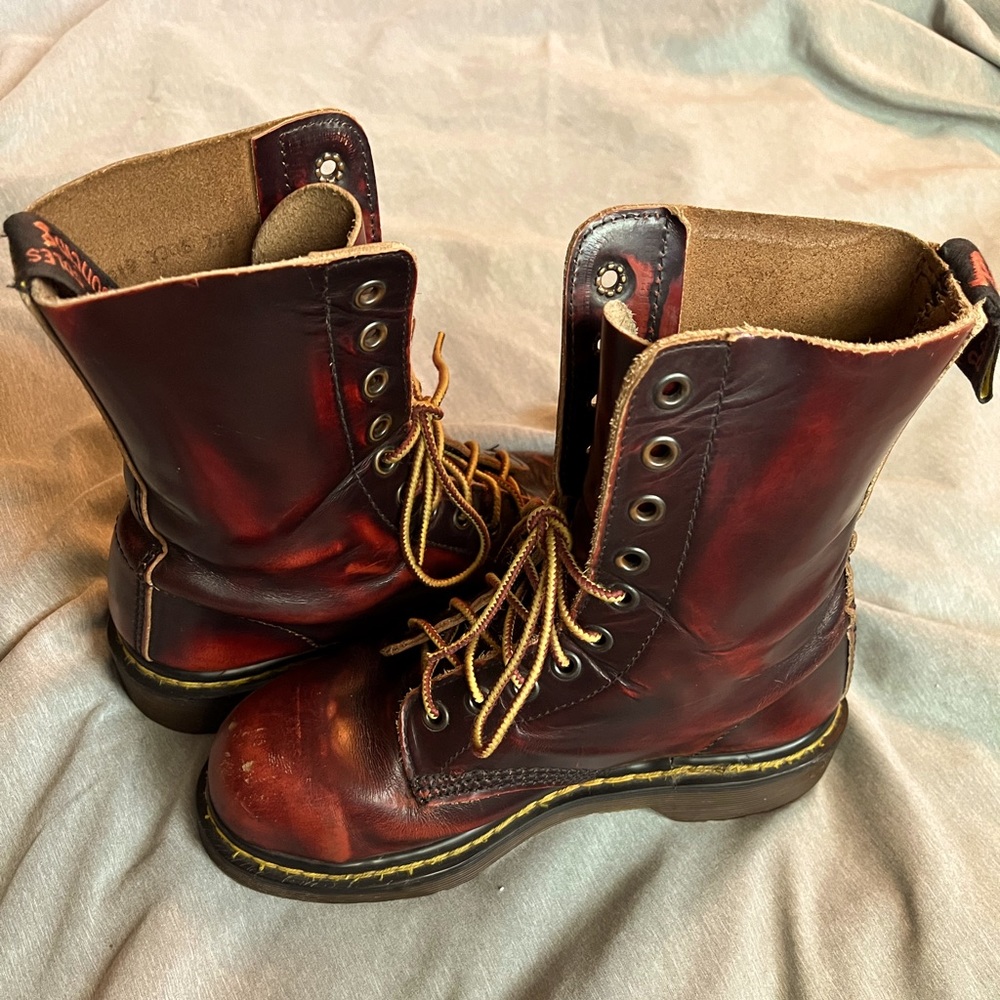 Vintage Dr Martens 10 Eyelet Ox Blood Distressed Leather with Steel Toe